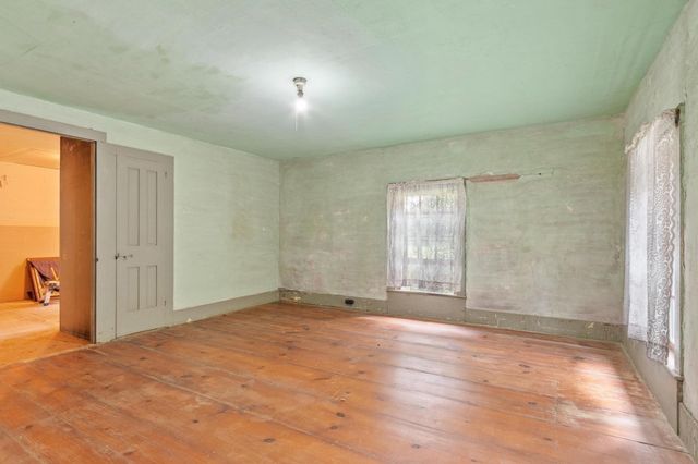 130 Creamery Hill Rd, Orange, MA 01364