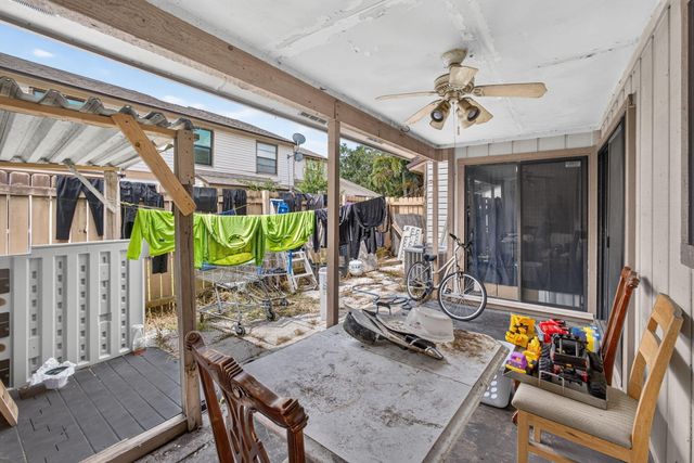 110 SHERWOOD Circle 4C, Jupiter, FL 33458