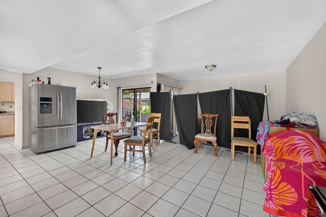 110 SHERWOOD Circle 4C, Jupiter, FL 33458