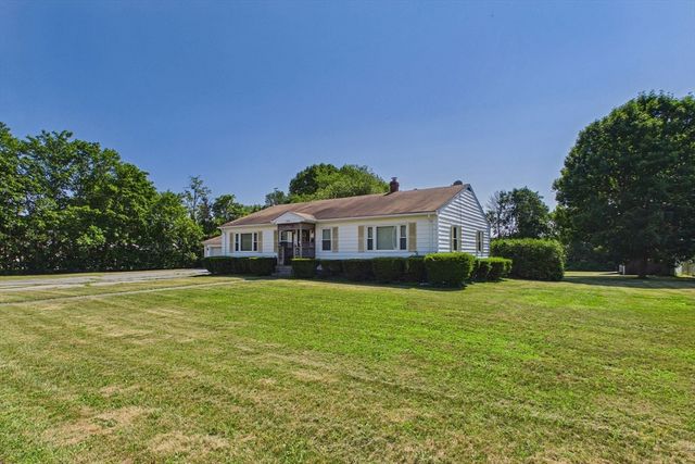 3979 Acushnet Ave, New Bedford, MA 02745