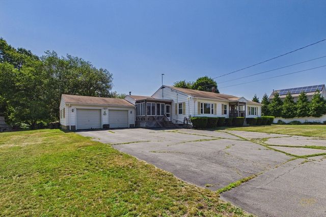 3979 Acushnet Ave, New Bedford, MA 02745