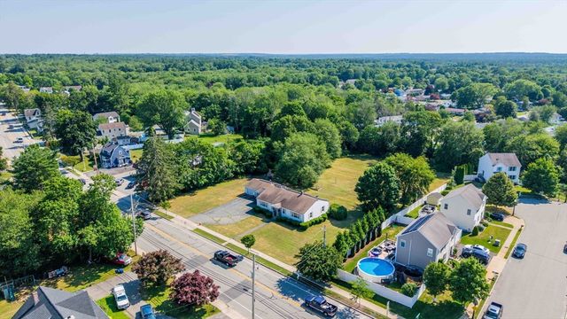 3979 Acushnet Ave, New Bedford, MA 02745