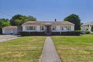 3979 Acushnet Ave, New Bedford, MA 02745