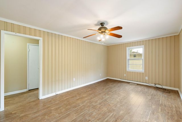 303 Cave Street, Rossville, GA 30741