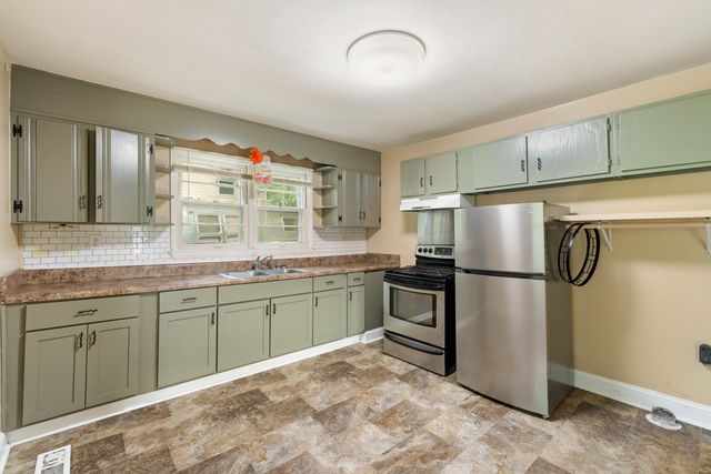 303 Cave Street, Rossville, GA 30741