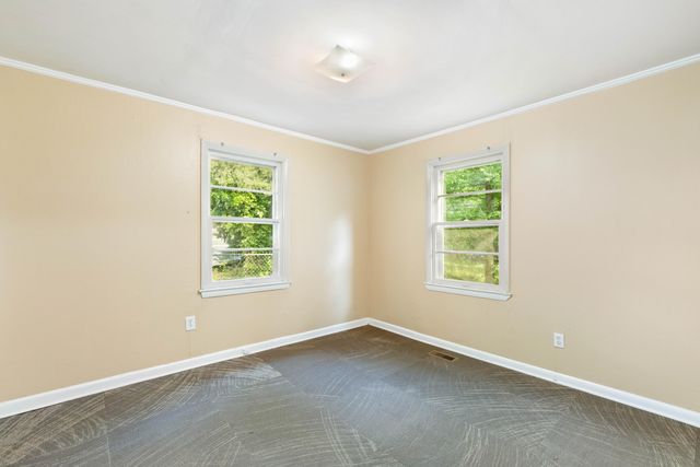 303 Cave Street, Rossville, GA 30741