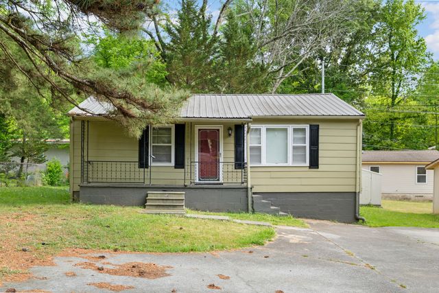 303 Cave Street, Rossville, GA 30741