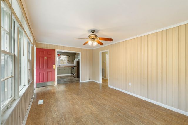 303 Cave Street, Rossville, GA 30741