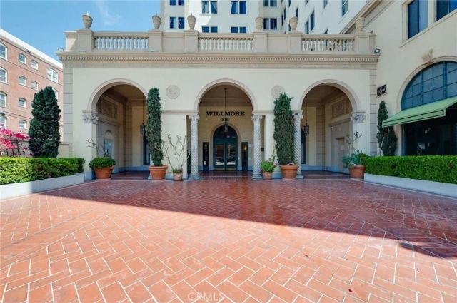 315 W 3rd 1011, Long Beach, CA 90802