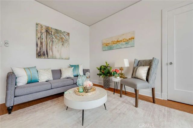 315 W 3rd 1011, Long Beach, CA 90802
