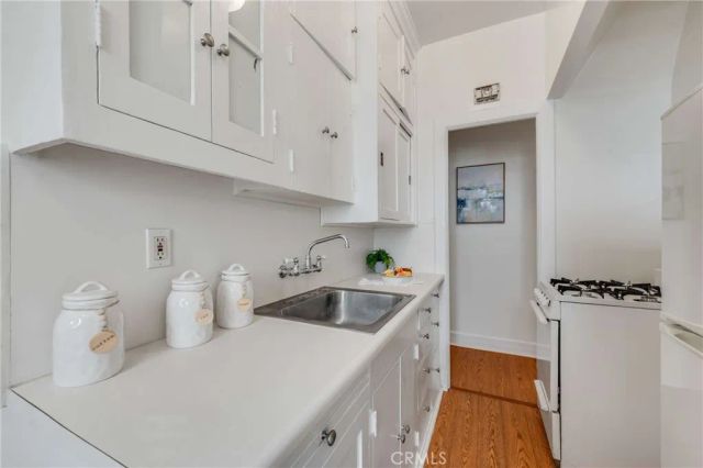 315 W 3rd 1011, Long Beach, CA 90802