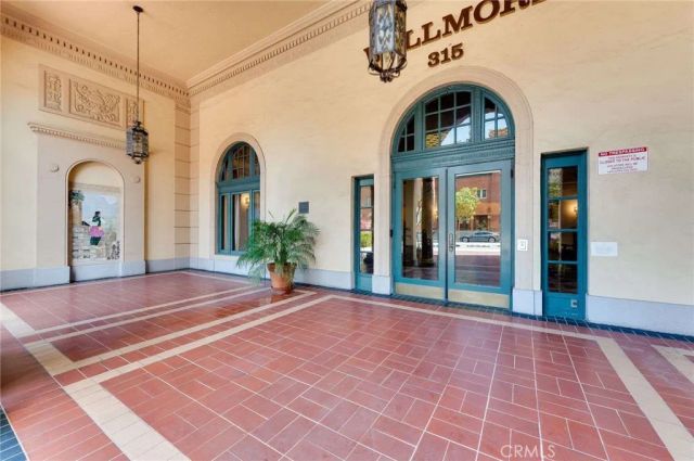 315 W 3rd 1011, Long Beach, CA 90802