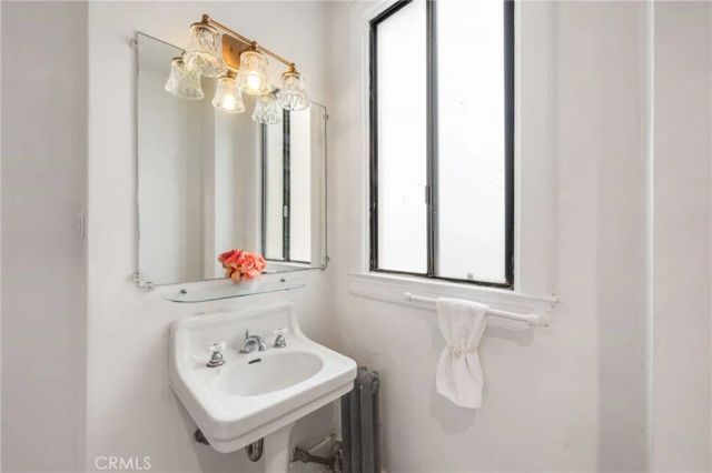 315 W 3rd 1011, Long Beach, CA 90802