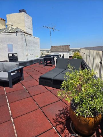 315 W 3rd 1011, Long Beach, CA 90802