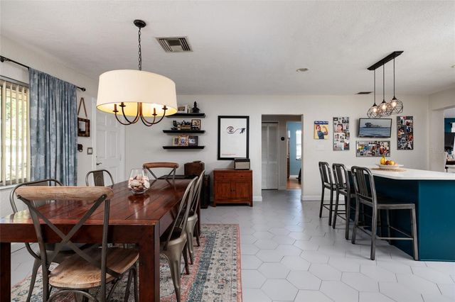 230 43RD AVENUE NE, St Petersburg, FL 33703