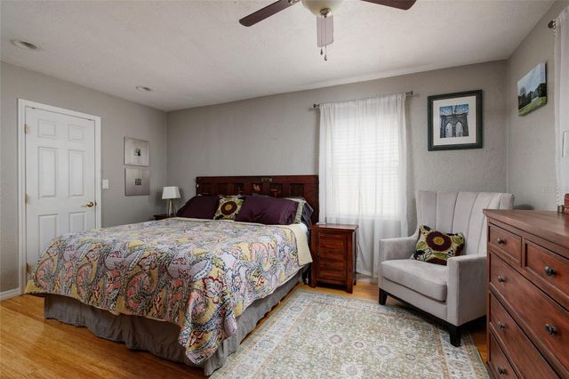 230 43RD AVENUE NE, St Petersburg, FL 33703