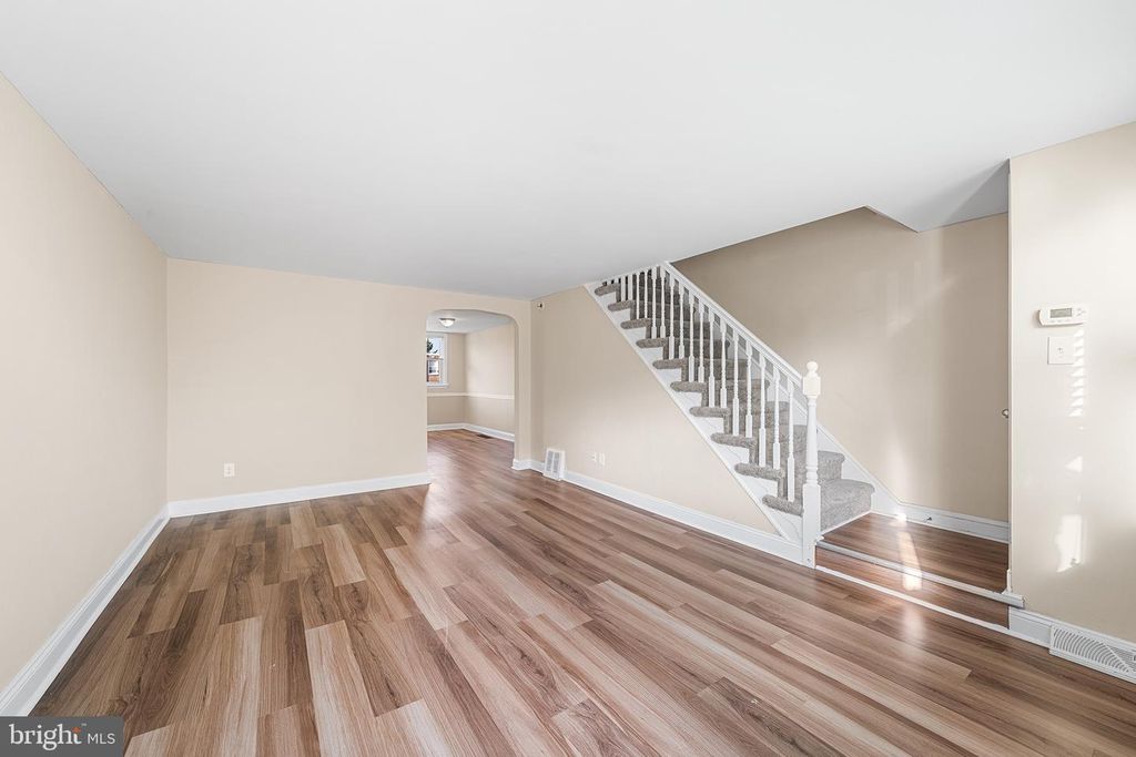 5152 GRAMERCY DR, CLIFTON HEIGHTS, PA 19018 — photo 4