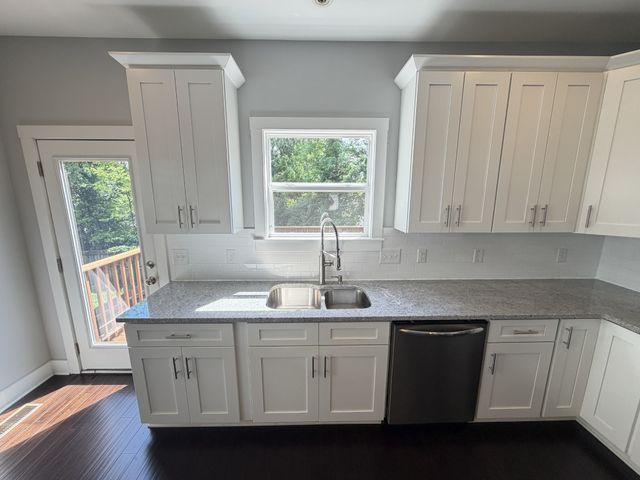 1008B Dozier Pl, Nashville, TN 37216