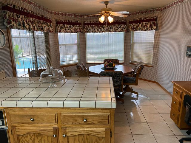 415 Colby Place, Porterville, CA 93257