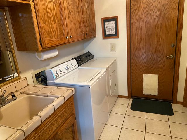 415 Colby Place, Porterville, CA 93257