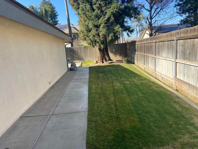 415 Colby Place, Porterville, CA 93257