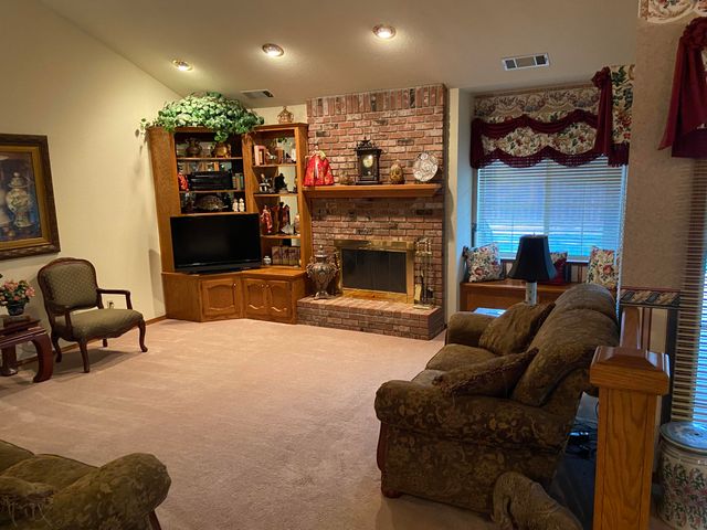 415 Colby Place, Porterville, CA 93257