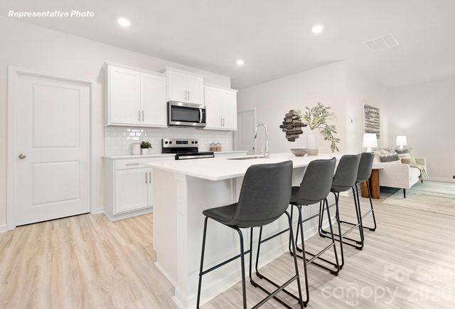 2066 10th Street SE, Hickory, NC 28602