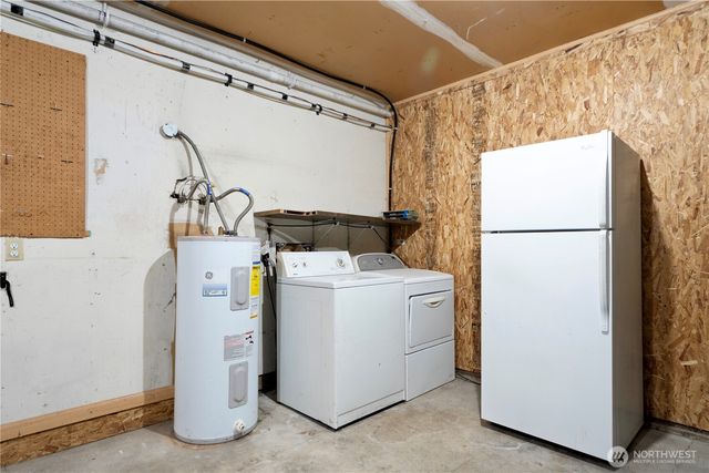 12603 Military Road E, Puyallup, WA 98374