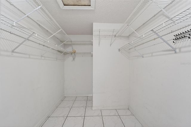 5644 29TH STREET CIRCLE E, Bradenton, FL 34203