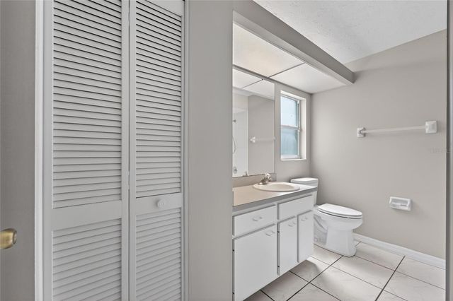 5644 29TH STREET CIRCLE E, Bradenton, FL 34203