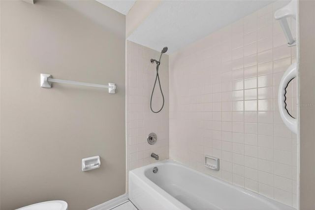 5644 29TH STREET CIRCLE E, Bradenton, FL 34203