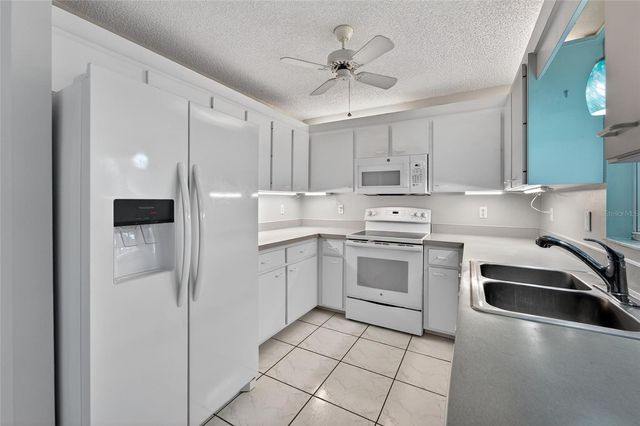 5644 29TH STREET CIRCLE E, Bradenton, FL 34203