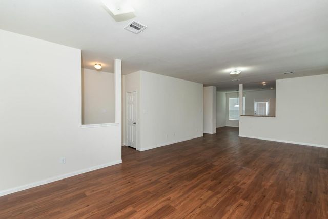 16 Leisure Shore Court, Manvel, TX 77578
