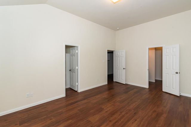 16 Leisure Shore Court, Manvel, TX 77578