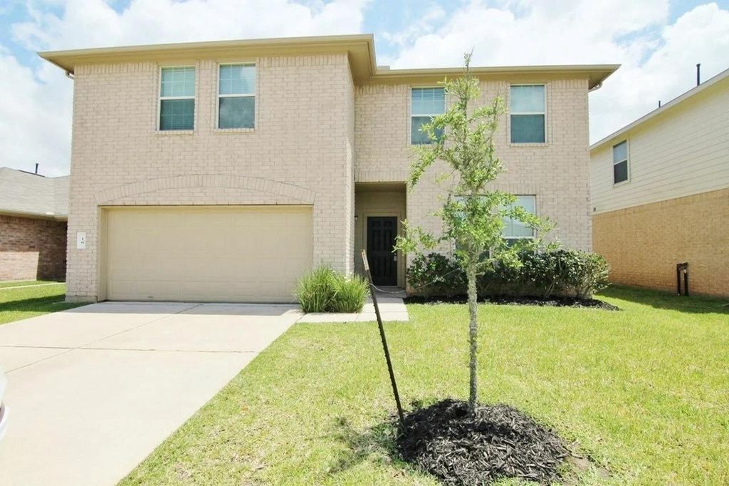 16 Leisure Shore Court, Manvel, TX 77578