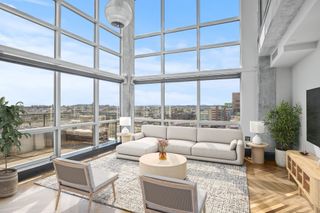 25 Channel Center PH108, Boston, MA 02210
