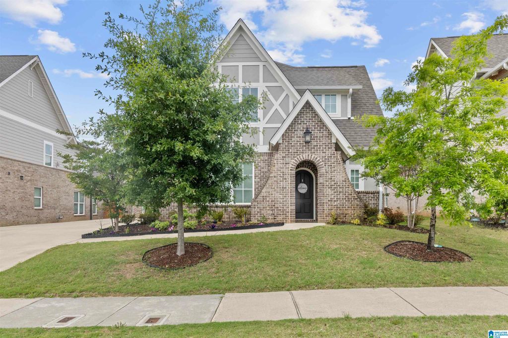 1967 CYRUS COVE DRIVE, Hoover, AL 35244