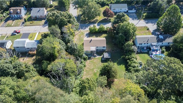 21 Nichols Lane, Westerly, RI 02891