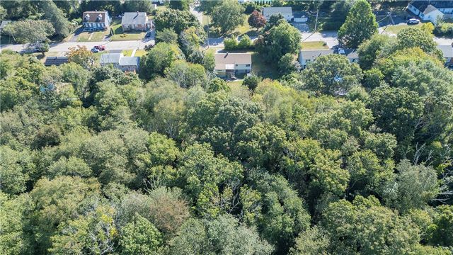 21 Nichols Lane, Westerly, RI 02891