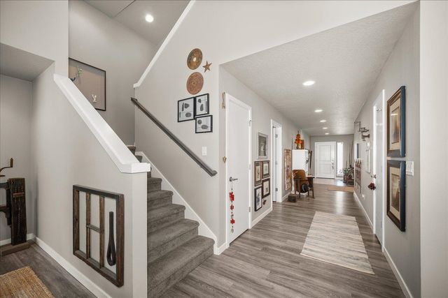 6907 S Pheasant Ridge Dr, Spokane, WA 99224