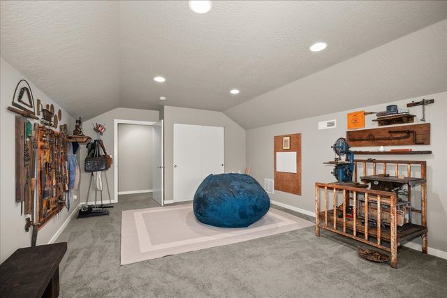 6907 S Pheasant Ridge Dr, Spokane, WA 99224