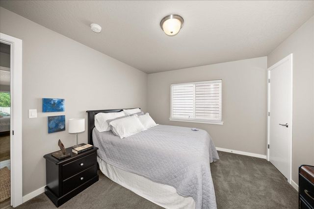 6907 S Pheasant Ridge Dr, Spokane, WA 99224