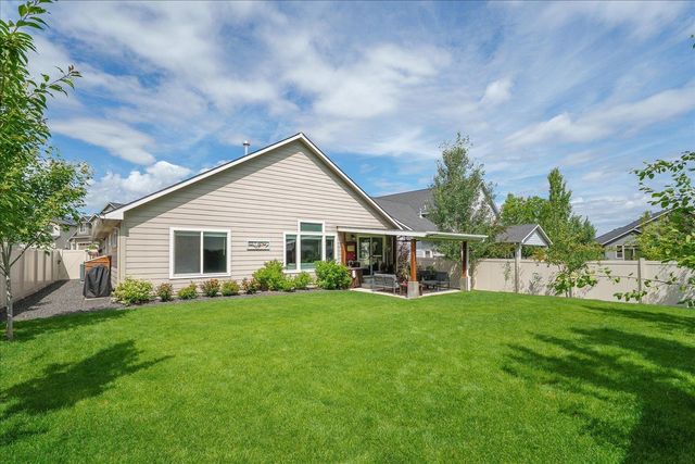 6907 S Pheasant Ridge Dr, Spokane, WA 99224