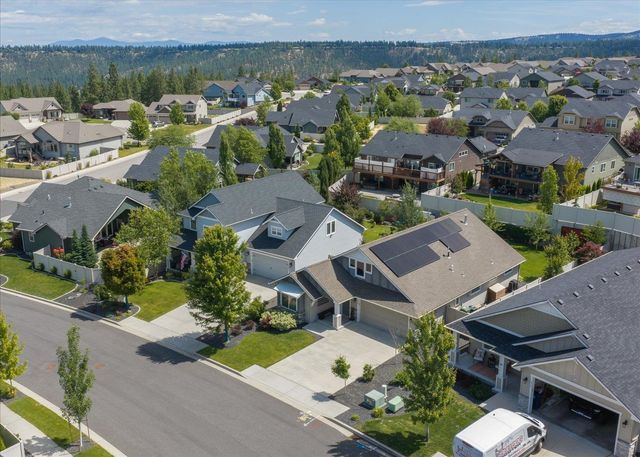6907 S Pheasant Ridge Dr, Spokane, WA 99224
