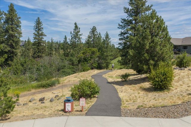 6907 S Pheasant Ridge Dr, Spokane, WA 99224