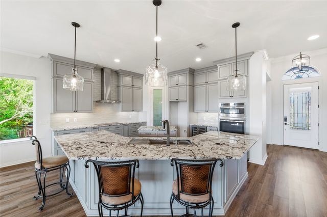 425 Cabellero Court, Fairview, TX 75069