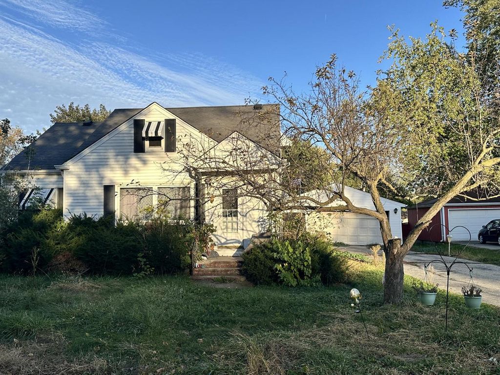 11301 11 AVENUE, Pleasant Prairie, WI 53158