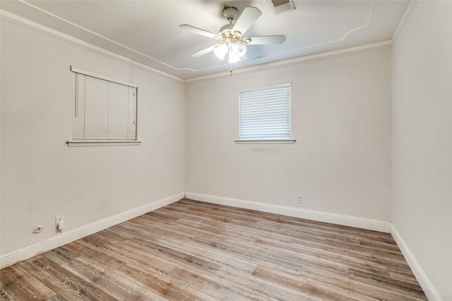 4017 Emerald Oaks Drive, Haltom City, TX 76117