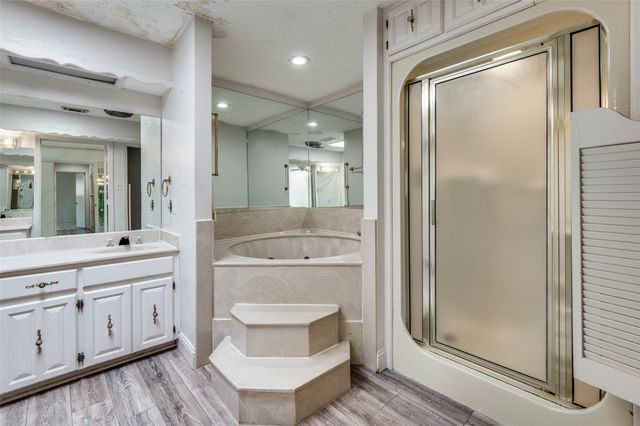 4017 Emerald Oaks Drive, Haltom City, TX 76117