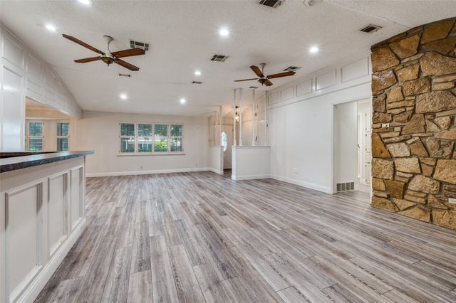 4017 Emerald Oaks Drive, Haltom City, TX 76117